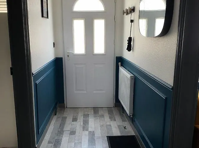 La Maison Sevigne - - N°1 *